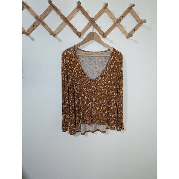 American Eagle Outfitters Soft & Sexy Slub Floral Button Front Long Sleeve Top - Picture 1 of 5